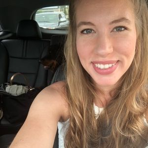 Meet your Posher, Anna